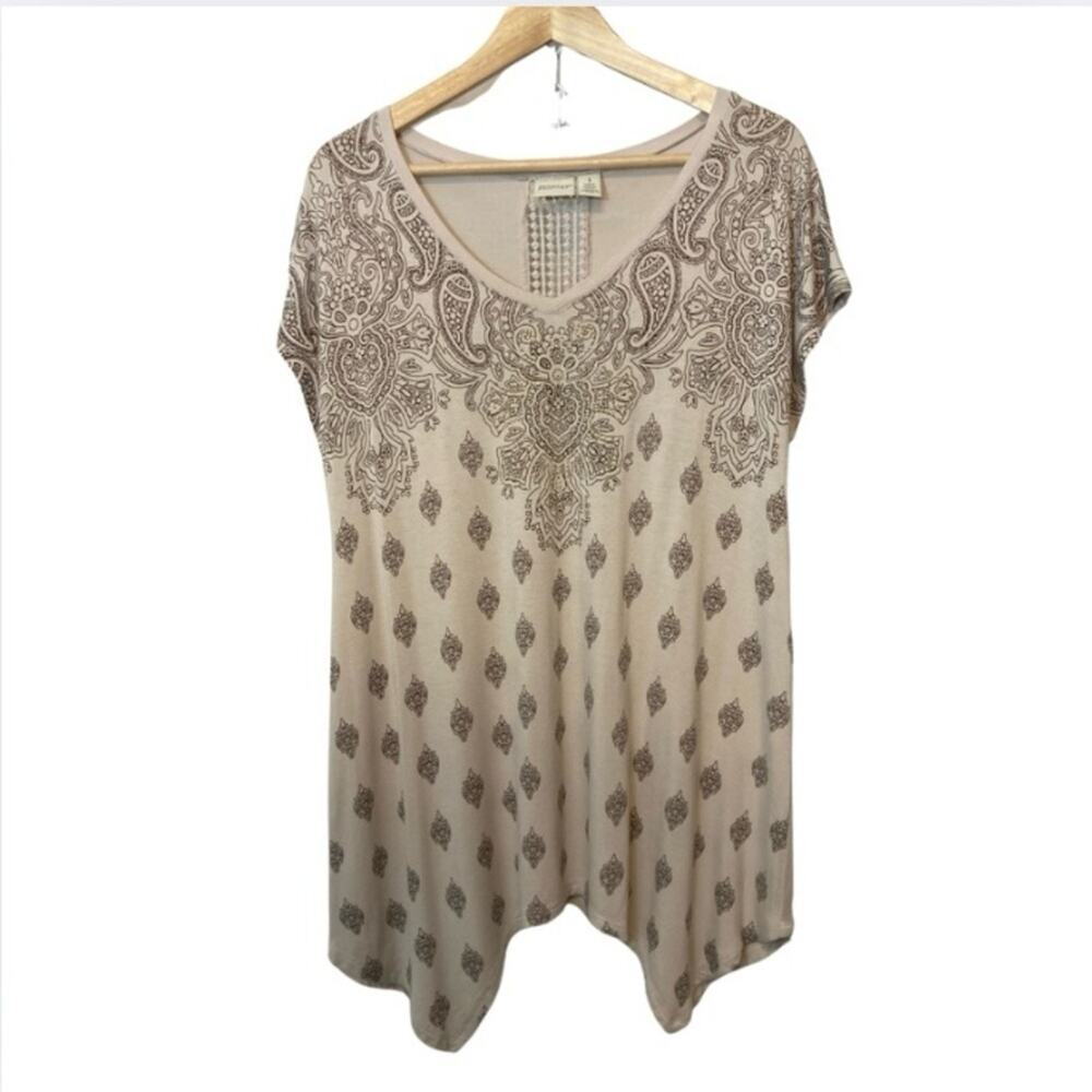 Chico’s Zenergy Cream Paisley Floral Lace Handkerchief Hem Blouse Top Medium
